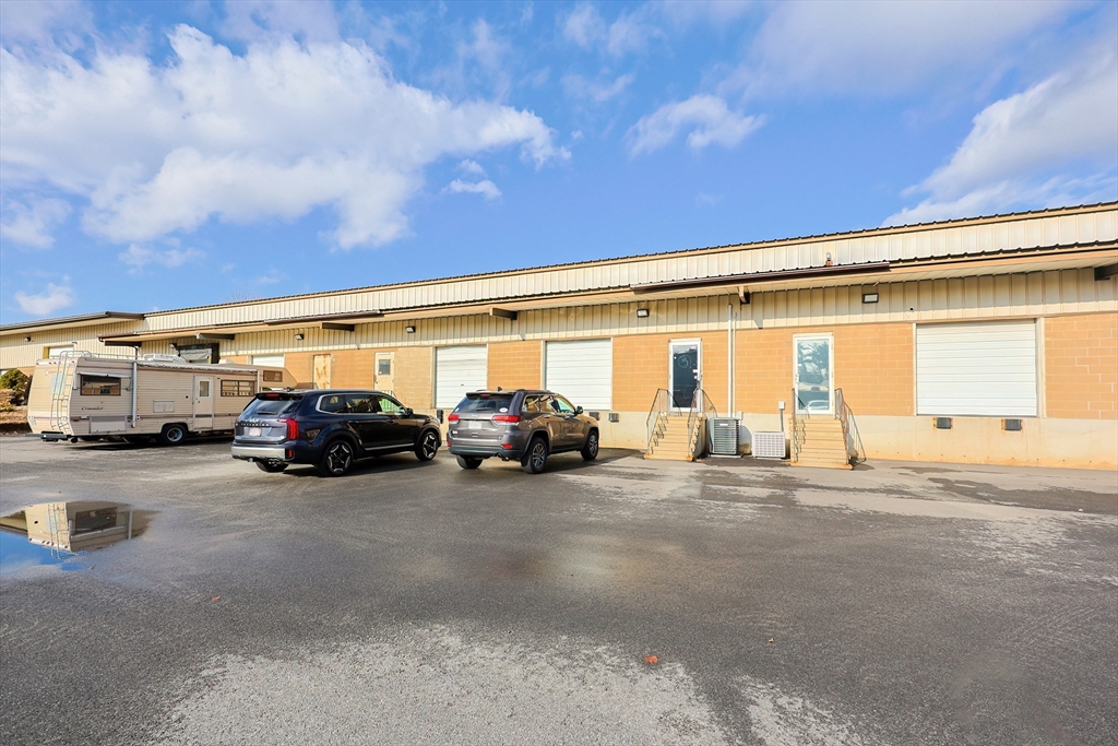 75 First St, Bridgewater, Massachusetts, ,Commercial Lease,For Rent,First St,73320154