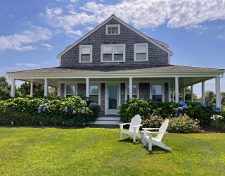 7 Packet Drive, Nantucket, Massachusetts, 4 Bedrooms Bedrooms, 7 Rooms Rooms,2.5 BathroomsBathrooms,Residential Lease,For Rent,Packet Drive,73320529