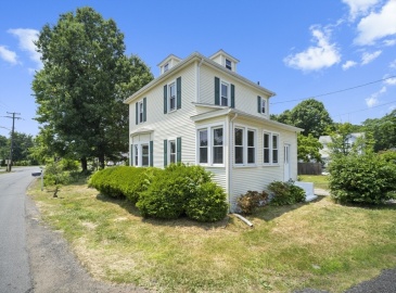 7 Agnoli Pl, Agawam, Massachusetts, 3 Bedrooms Bedrooms, 6 Rooms Rooms,1.5 BathroomsBathrooms,Residential,For Sale,Agnoli Pl,73256315