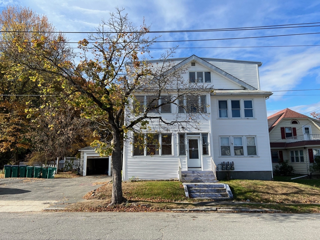 172 Chester St, Fitchburg, Massachusetts, 8 Bedrooms Bedrooms, 17 Rooms Rooms,3 BathroomsBathrooms,Residential Income,For Sale,Chester St,73307790
