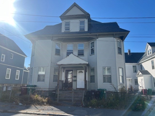 7-9 Glidden Ave, Lowell, Massachusetts, 8 Bedrooms Bedrooms, 13 Rooms Rooms,3.5 BathroomsBathrooms,Residential Income,For Sale,Glidden Ave,73304787