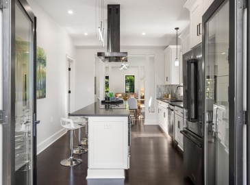 6 Pearl Street, Somerville, Massachusetts, 8 Bedrooms Bedrooms, 24 Rooms Rooms,7 BathroomsBathrooms,Residential Income,For Sale,Pearl Street,73292842
