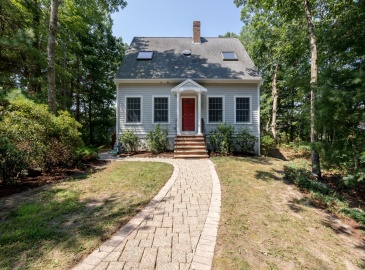 13 East Edgewater Drive, Wareham, Massachusetts, 2 Bedrooms Bedrooms, 6 Rooms Rooms,2.5 BathroomsBathrooms,Residential,For Sale,East Edgewater Drive,73275437