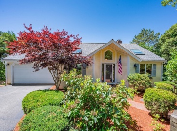 34 Horizon Dr, Chatham, Massachusetts, 3 Bedrooms Bedrooms, 8 Rooms Rooms,3 BathroomsBathrooms,Residential,For Sale,Horizon Dr,73260432