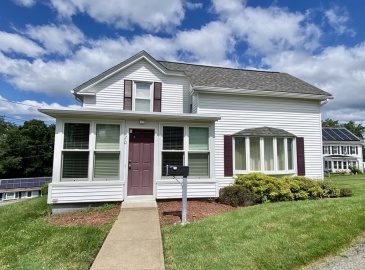 20 Bell Street, Spencer, Massachusetts, 4 Bedrooms Bedrooms, 6 Rooms Rooms,1 BathroomBathrooms,Residential,For Sale,Bell Street,73142325