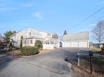 10 Draper Rd, Millbury, Massachusetts, 4 Bedrooms Bedrooms, 10 Rooms Rooms,2 BathroomsBathrooms,Residential Income,For Sale,Draper Rd,73314073