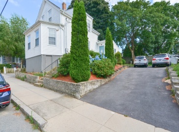 103 Horton St, Fall River, Massachusetts, 3 Bedrooms Bedrooms, 7 Rooms Rooms,1.5 BathroomsBathrooms,Residential,For Sale,Horton St,73266161