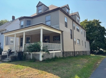 28 Thornton Park, Winthrop, Massachusetts, 7 Bedrooms Bedrooms, 15 Rooms Rooms,3 BathroomsBathrooms,Residential Income,For Sale,Thornton Park,73302515