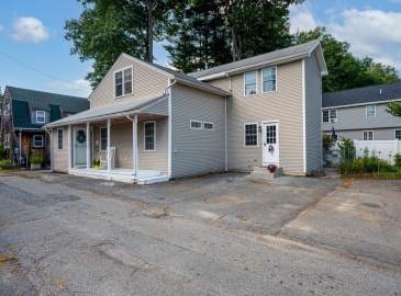 31 Pine Grove Ave., Leominster, Massachusetts, 3 Bedrooms Bedrooms, 8 Rooms Rooms,2 BathroomsBathrooms,Residential,For Sale,Pine Grove Ave.,73285569