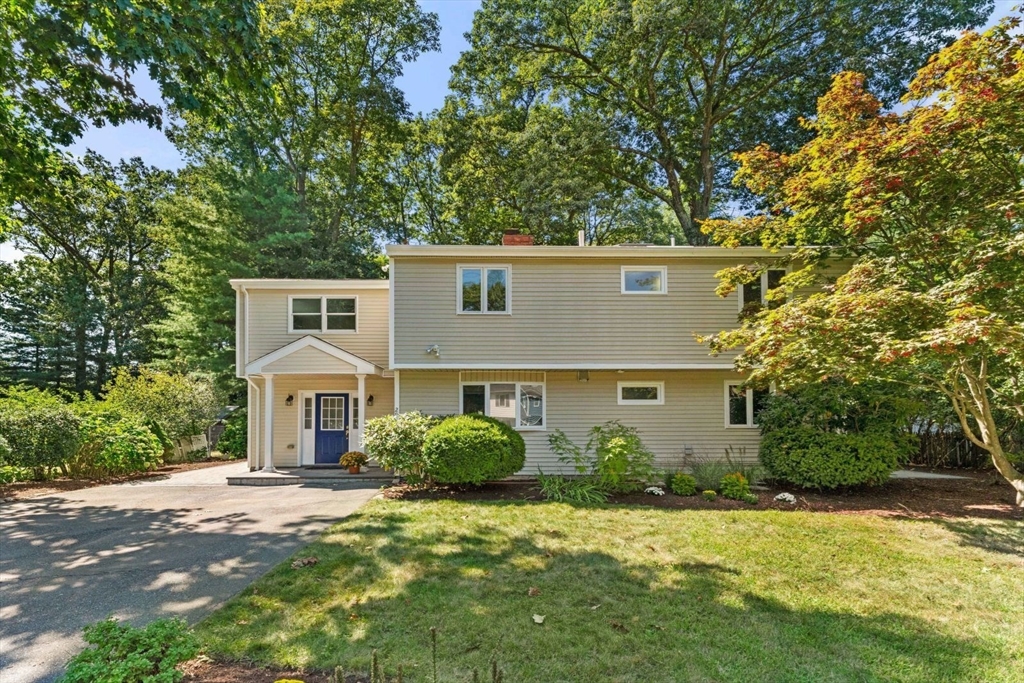 29 Virgina Rd, Natick, Massachusetts, 4 Bedrooms Bedrooms, 9 Rooms Rooms,2 BathroomsBathrooms,Residential Lease,For Rent,Virgina Rd,73323661