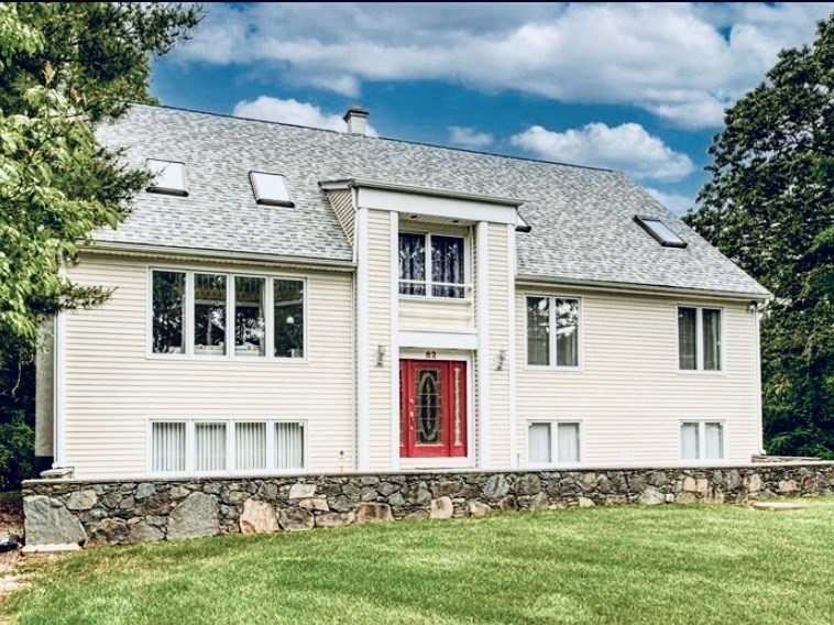 82 North Main Street, Freetown, Massachusetts, 3 Bedrooms Bedrooms, 5 Rooms Rooms,4 BathroomsBathrooms,Residential,For Sale,North Main Street,73261590