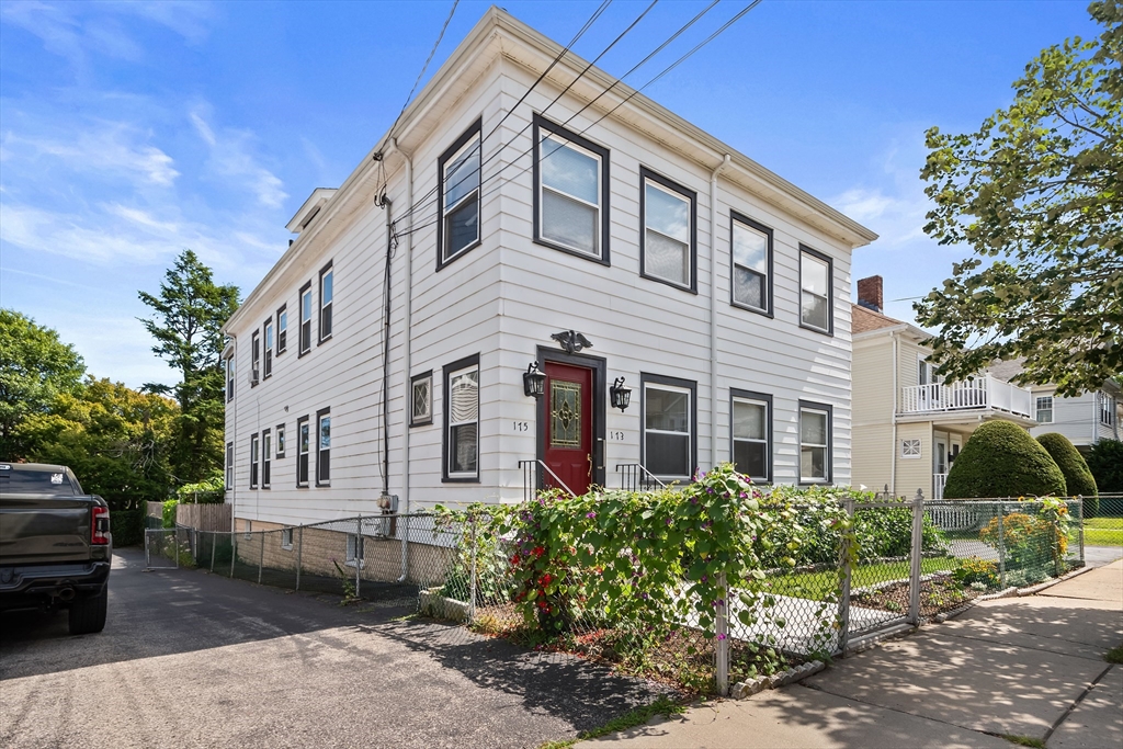 173-175 School St, Watertown, Massachusetts, 5 Bedrooms Bedrooms, 15 Rooms Rooms,2 BathroomsBathrooms,Residential Income,For Sale,School St,73284106