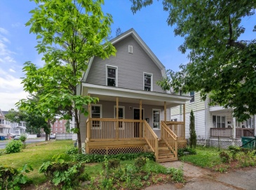 35 Ranney St, Springfield, Massachusetts, 3 Bedrooms Bedrooms, 6 Rooms Rooms,1 BathroomBathrooms,Residential,For Sale,Ranney St,73254648