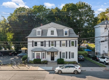 45 Maple St, Marlborough, Massachusetts, 11 Bedrooms Bedrooms, 23 Rooms Rooms,6 BathroomsBathrooms,Residential Income,For Sale,Maple St,73289598