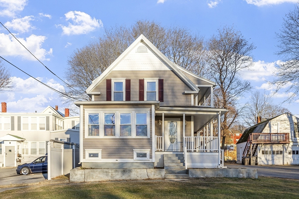 110 Marquette Street, Gardner, Massachusetts, 3 Bedrooms Bedrooms, 8 Rooms Rooms,2 BathroomsBathrooms,Residential Income,For Sale,Marquette Street,73317330