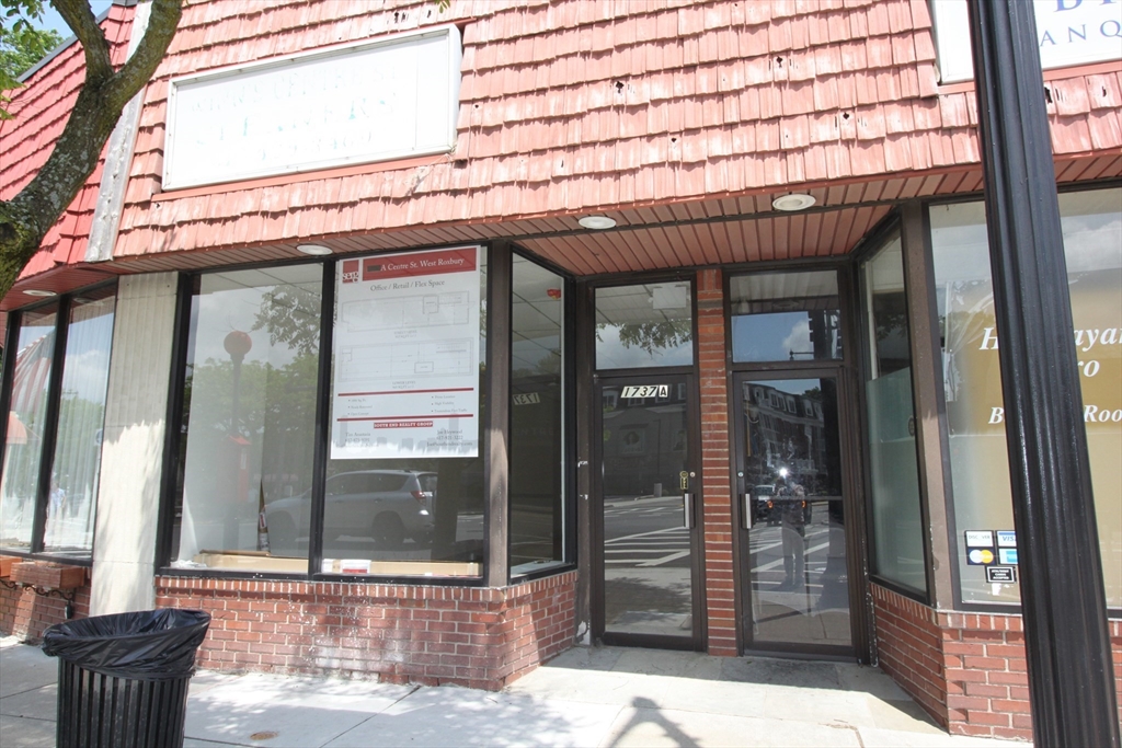 1737A Centre St, Boston, Massachusetts, ,Commercial Lease,For Rent,Centre St,73243427