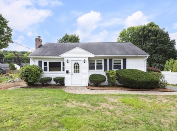 18 Antrim Road, Framingham, Massachusetts, 3 Bedrooms Bedrooms, 8 Rooms Rooms,2 BathroomsBathrooms,Residential,For Sale,Antrim Road,73283804