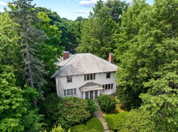 278 Clinton Rd, Brookline, Massachusetts, 5 Bedrooms Bedrooms, 10 Rooms Rooms,3.5 BathroomsBathrooms,Residential,For Sale,Clinton Rd,73256450