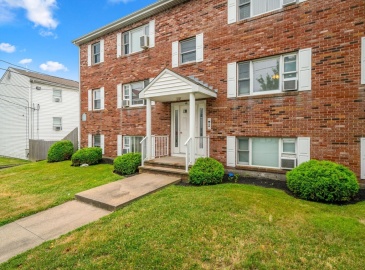 141 Peckham St, Fall River, Massachusetts, 2 Bedrooms Bedrooms, 5 Rooms Rooms,1 BathroomBathrooms,Residential,For Sale,Peckham St,73259720