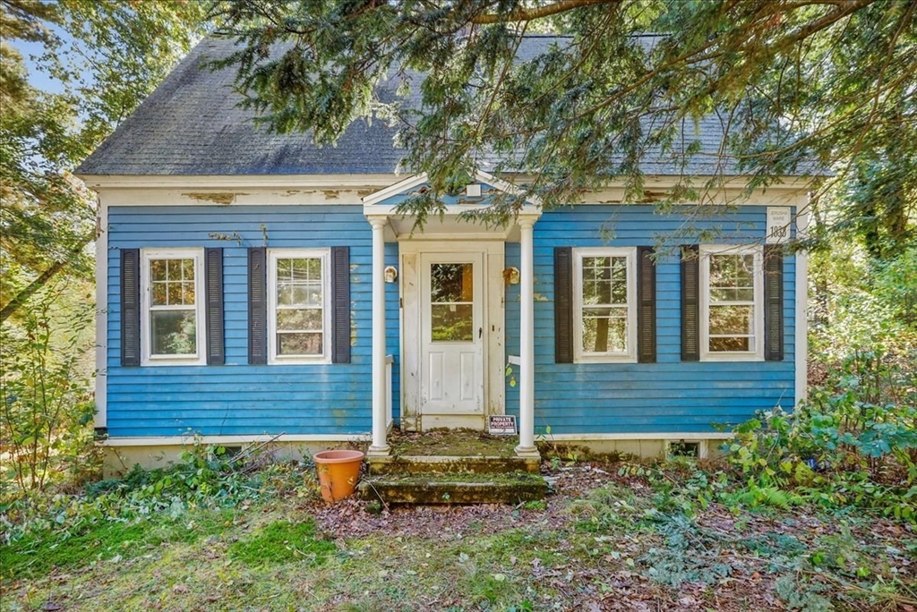 10 Sycamore Rd, Wrentham, Massachusetts, 3 Bedrooms Bedrooms, 6 Rooms Rooms,1 BathroomBathrooms,Residential,For Sale,Sycamore Rd,73327302