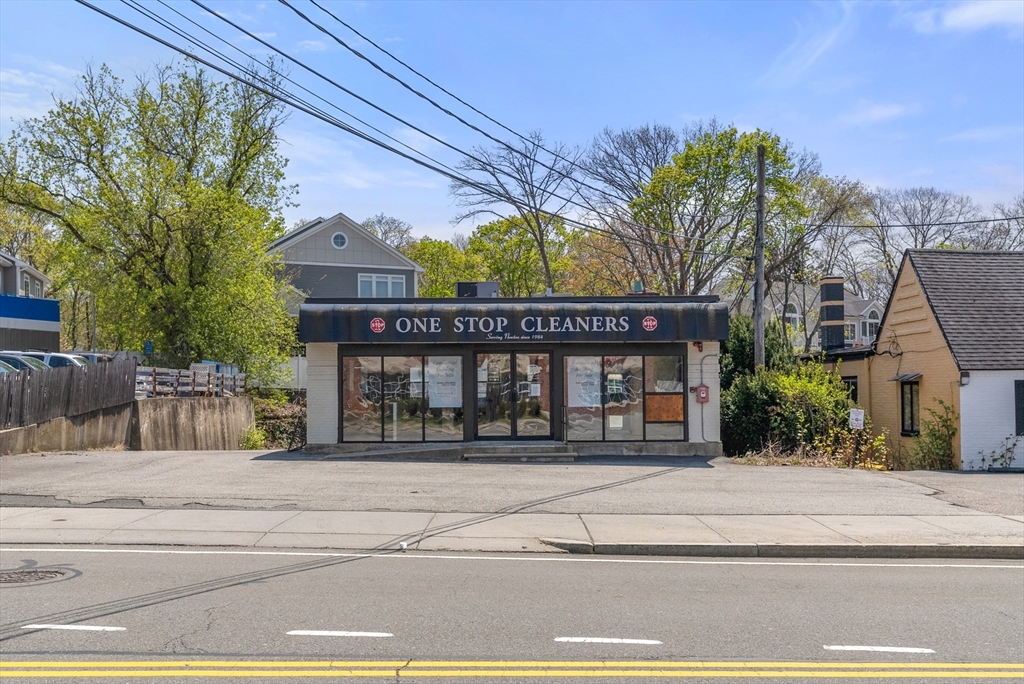 1100-1102 Beacon St, Newton, Massachusetts, ,Commercial Sale,For Sale,Beacon St,73327782