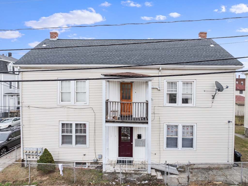 104 5th, Fall River, Massachusetts, 5 Bedrooms Bedrooms, 17 Rooms Rooms,4 BathroomsBathrooms,Residential Income,For Sale,5th,73328075