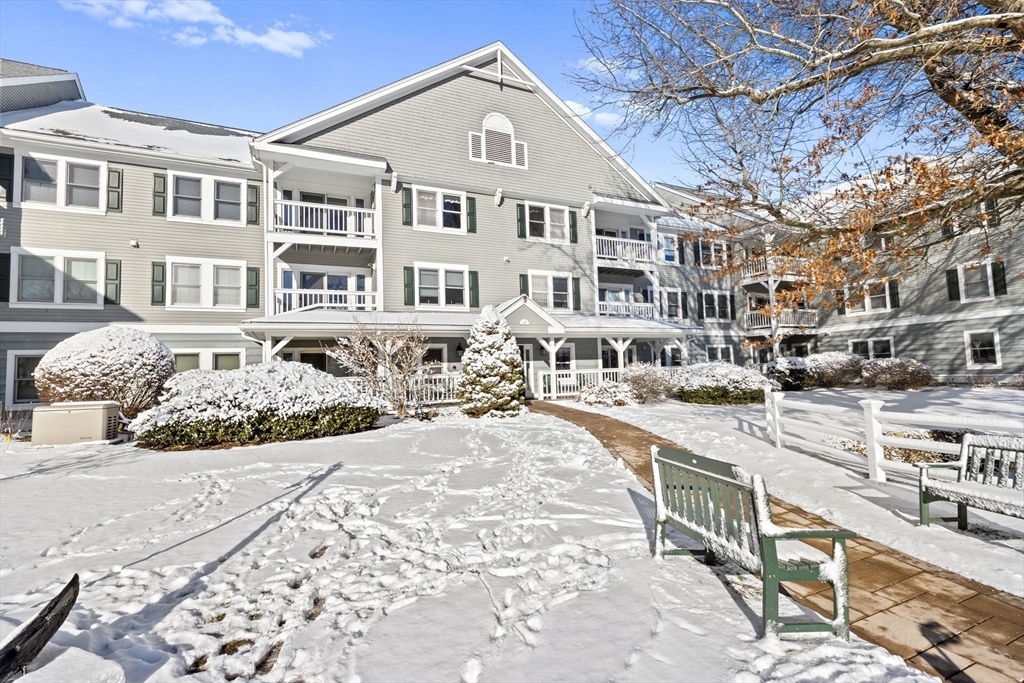 12 Meeting House Ln, Scituate, Massachusetts, 1 Bedroom Bedrooms, 5 Rooms Rooms,2 BathroomsBathrooms,Residential,For Sale,Meeting House Ln,73328104