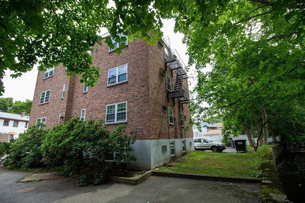 34 Clark St, Arlington, Massachusetts, 1 Room Rooms,1 BathroomBathrooms,Residential Lease,For Rent,Clark St,73328138