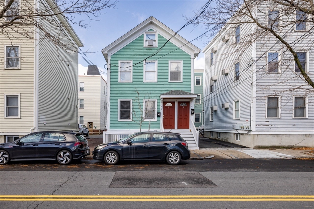 357 Columbia St, Cambridge, Massachusetts, 4 Bedrooms Bedrooms, 13 Rooms Rooms,3 BathroomsBathrooms,Residential Income,For Sale,Columbia St,73328242