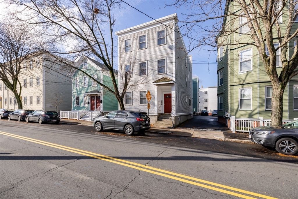 359-361 Columbia St, Cambridge, Massachusetts, 9 Bedrooms Bedrooms, 23 Rooms Rooms,9 BathroomsBathrooms,Residential Income,For Sale,Columbia St,73328245