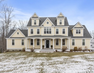 64 Old Stone Cir, Bolton, Massachusetts, 4 Bedrooms Bedrooms, 8 Rooms Rooms,3 BathroomsBathrooms,Residential,For Sale,Old Stone Cir,73328311