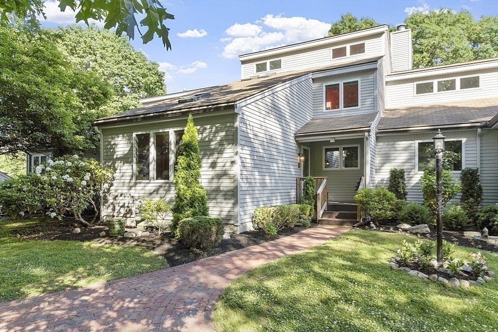 33 Monadnock Dr, Westford, Massachusetts, 2 Bedrooms Bedrooms, 5 Rooms Rooms,2 BathroomsBathrooms,Residential,For Sale,Monadnock Dr,73251890