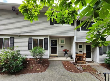 16 Beals Cove Rd, Hingham, Massachusetts, 2 Bedrooms Bedrooms, 4 Rooms Rooms,1.5 BathroomsBathrooms,Residential,For Sale,Beals Cove Rd,73266282