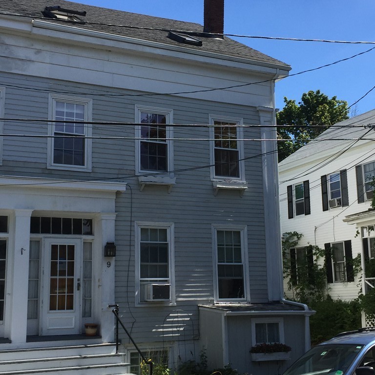 9 Charles St, Newburyport, Massachusetts, 2 Bedrooms Bedrooms, 5 Rooms Rooms,1 BathroomBathrooms,Residential Lease,For Rent,Charles St,73329892