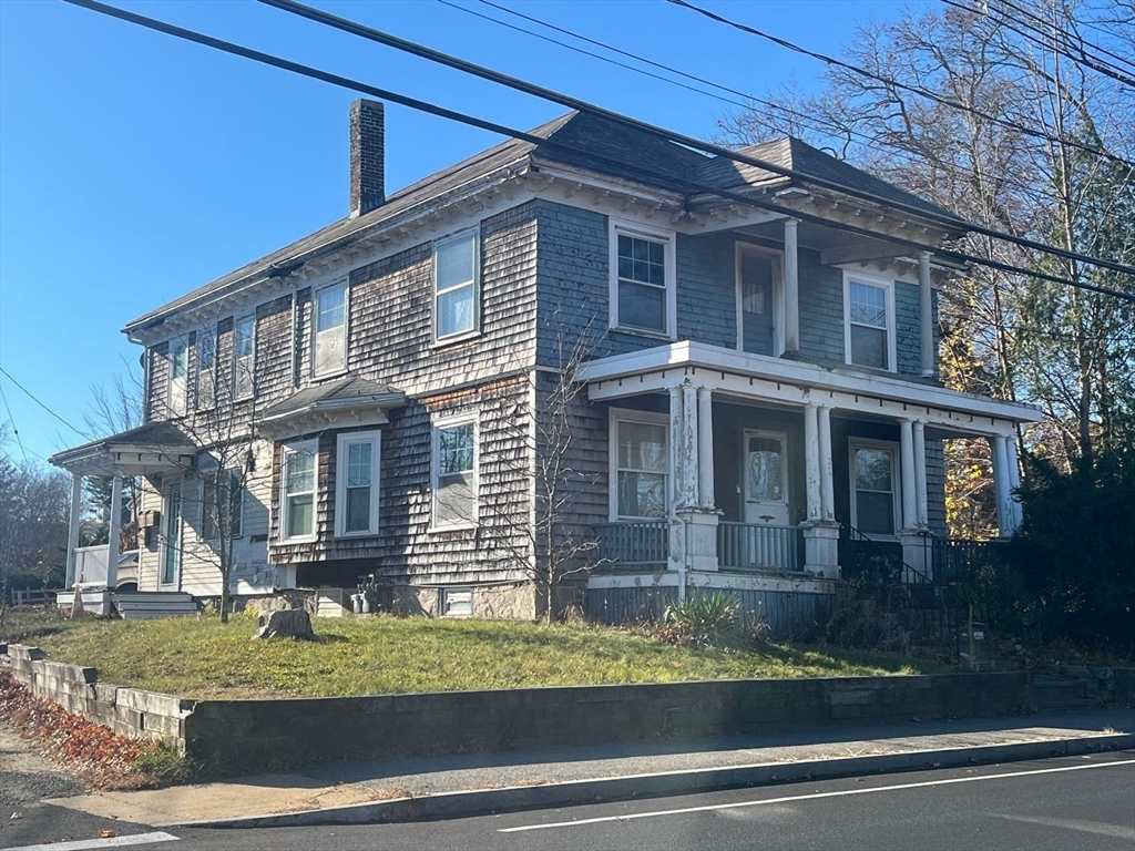 357 Court St, Brockton, Massachusetts, 6 Bedrooms Bedrooms, 12 Rooms Rooms,2 BathroomsBathrooms,Residential Income,For Sale,Court St,73320712