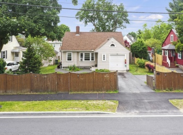 287 Waverly Road, North Andover, Massachusetts, 3 Bedrooms Bedrooms, 8 Rooms Rooms,2 BathroomsBathrooms,Residential,For Sale,Waverly Road,73254417