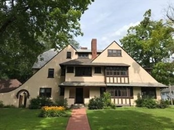 12 Leighton, Wellesley, Massachusetts, 4 Bedrooms Bedrooms, 8 Rooms Rooms,1.5 BathroomsBathrooms,Residential Lease,For Rent,Leighton,73330353