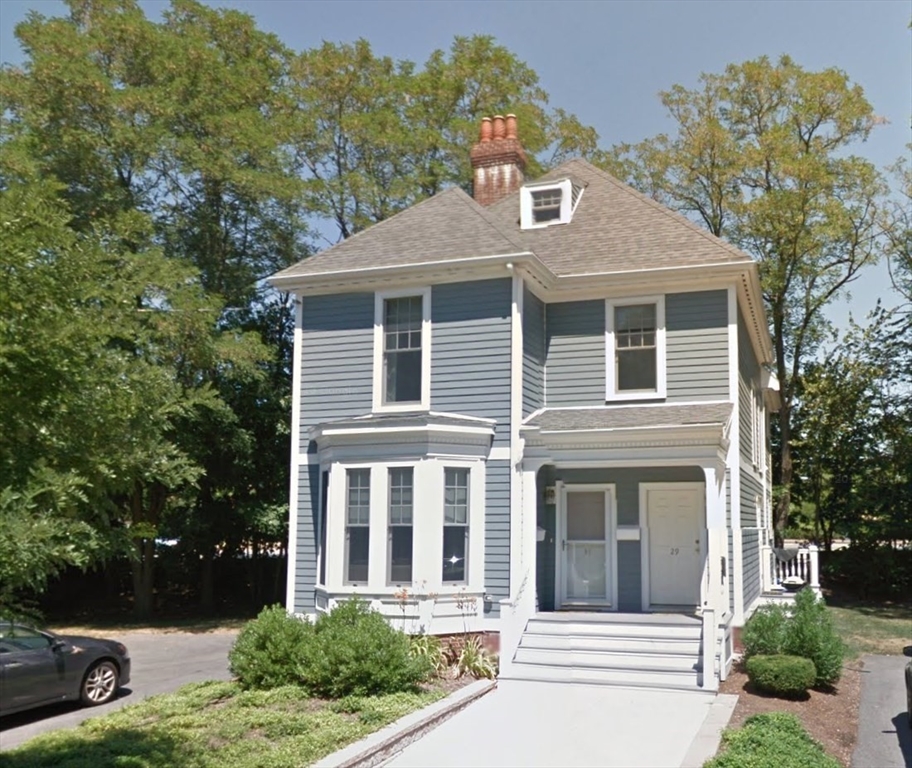 31 Elmwood St, Newton, Massachusetts, 1 Bedroom Bedrooms, 3 Rooms Rooms,1 BathroomBathrooms,Residential Lease,For Rent,Elmwood St,73330852