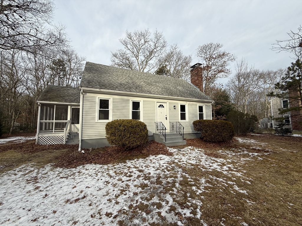 3 Spinnaker Ln, Bourne, Massachusetts, 3 Bedrooms Bedrooms, 6 Rooms Rooms,2 BathroomsBathrooms,Residential,For Sale,Spinnaker Ln,73330715