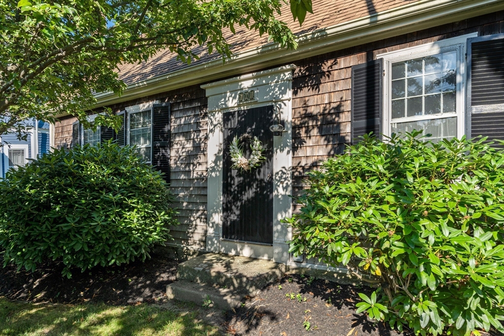 601 Washington St, Abington, Massachusetts, 3 Bedrooms Bedrooms, 8 Rooms Rooms,2 BathroomsBathrooms,Residential,For Sale,Washington St,73265733