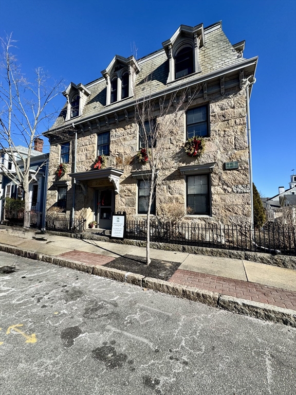 150 8th St, New Bedford, Massachusetts, ,Commercial Lease,For Rent,8th St,73331051