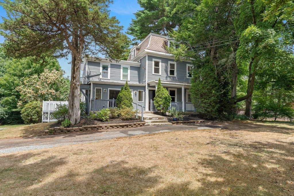 679 Worcester St, Wellesley, Massachusetts, 6 Bedrooms Bedrooms, 11 Rooms Rooms,3 BathroomsBathrooms,Residential,For Sale,Worcester St,73274562