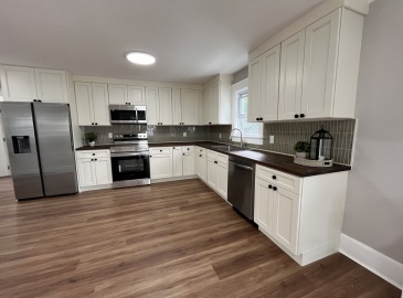 2175-2177 Main Street, Palmer, Massachusetts, 3 Bedrooms Bedrooms, 15 Rooms Rooms,2 BathroomsBathrooms,Residential,For Sale,Main Street,73272756
