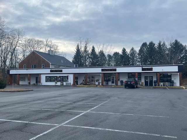 1365 Mountain Rd, Suffield, Connecticut, ,Commercial Lease,For Rent,Mountain Rd,73331960