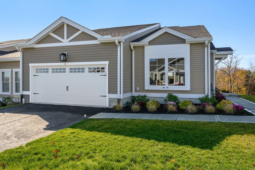 4 Horizon Drive, Millbury, Massachusetts, 2 Bedrooms Bedrooms, 6 Rooms Rooms,2 BathroomsBathrooms,Residential,For Sale,Horizon Drive,73265923