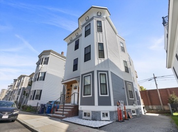79 Sydney Street, Boston, Massachusetts, 12 Bedrooms Bedrooms, 18 Rooms Rooms,3 BathroomsBathrooms,Residential Income,For Sale,Sydney Street,73332488