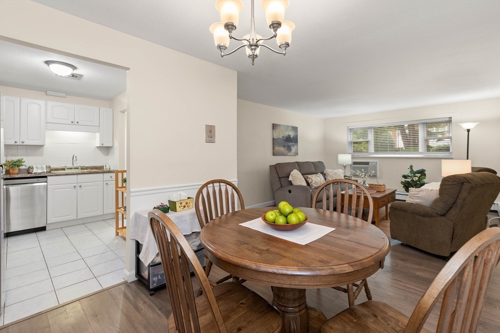 B3 Colonial Dr, Andover, Massachusetts, 1 Bedroom Bedrooms, 3 Rooms Rooms,1 BathroomBathrooms,Residential,For Sale,Colonial Dr,73274606