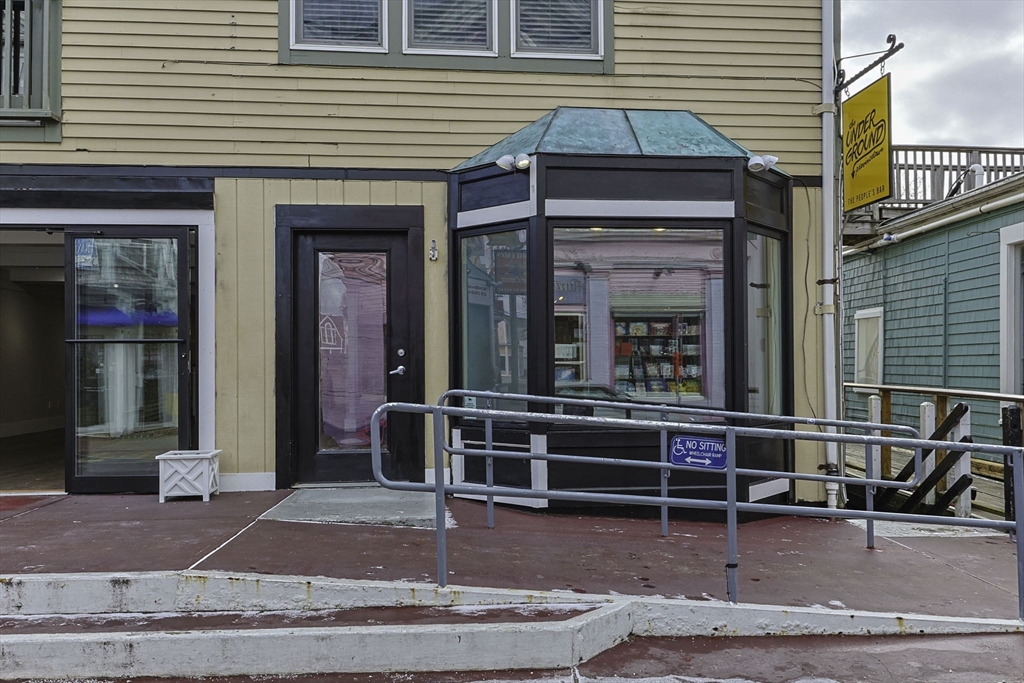 293 Commercial Street, Provincetown, Massachusetts, ,Commercial Lease,For Rent,Commercial Street,73321726