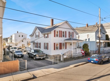 105 Church St, Fall River, Massachusetts, 4 Bedrooms Bedrooms, 10 Rooms Rooms,2 BathroomsBathrooms,Residential Income,For Sale,Church St,73321971