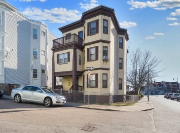 60 Everton St, Boston, Massachusetts, 6 Bedrooms Bedrooms, 15 Rooms Rooms,3 BathroomsBathrooms,Residential Income,For Sale,Everton St,73320292